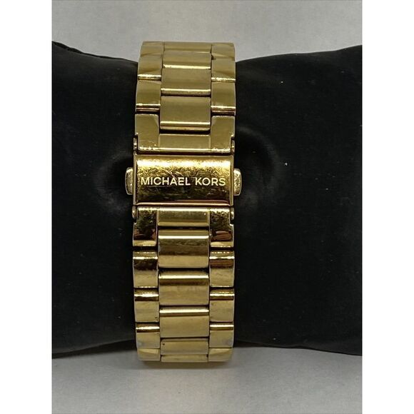 Michael Kors MK5605 Women's Gold Stainless Steel Gold Analog Dial Watch GE422 - Picture 6 of 12